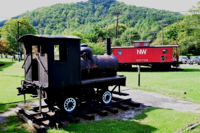 The Caboose and Small Engine in Damascus Park at the end of the Upper Trail