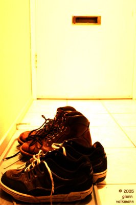 leave em at the door01.jpg