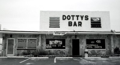 Dotty's Bar