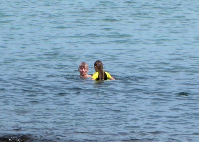 Renee and Lilian snorkeling2.0309.jpg