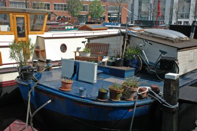 Living on the Canal