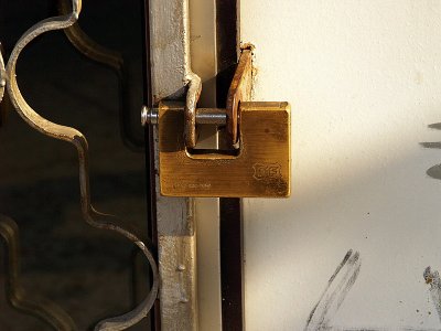 lock bronze.JPG