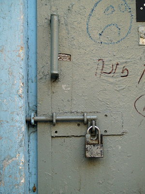 lock gray3.JPG