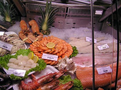 Moscow supermarket fresh fish2.JPG