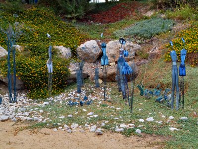 P6251374_mineral blue statues.jpg