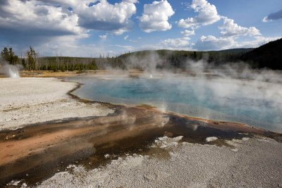 Black Sand Geyser Basin, Handkerchief Pool