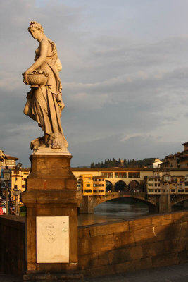 Statue of Ponte Santa Trinita and Ponte Vecchio