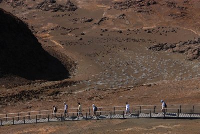 Summit trail, Bartolomé Island