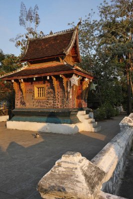 Wat Xieng Thong, Sitting Buddha Shrine