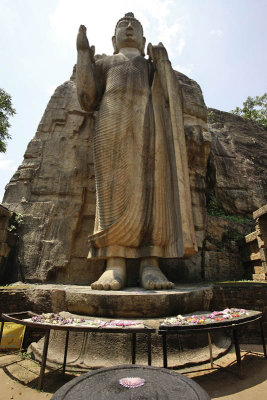 Aukana Buddha Statue