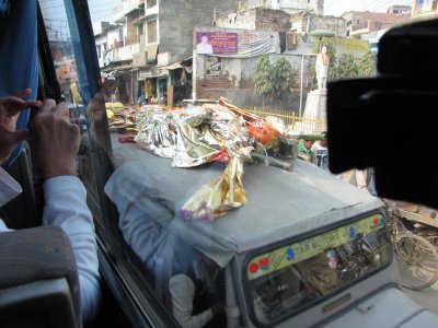 Corpse on the way to cremation
