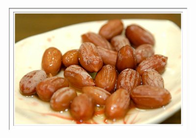 Yuen Wei Nuts
