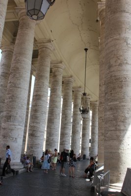 聖彼得廣場的柱子 The columns of Piazza San Pietro