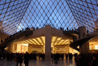 羅浮宮中庭 courtyard of Louvre Museum