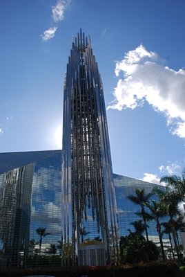 WE OPERATE ON A BUDGET AVOIDING DISNEYLAND IN CALIFORNIA BUT LOVED THE CRYSTAL CATHEDRAL NEARBY WHICH WAS FREE