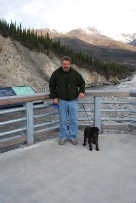 IT WAS COOL WHILE WE WERE IN THE DENALI PARK AREA-BUT NO BUGS AND FEW FELLOW TRAVELERS..