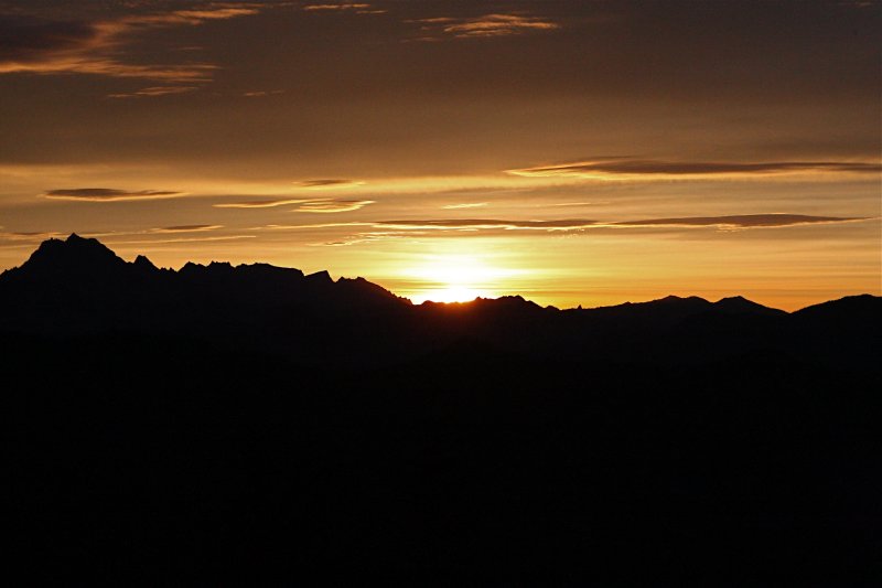 December<br>Stuart Range Sunrise</br>