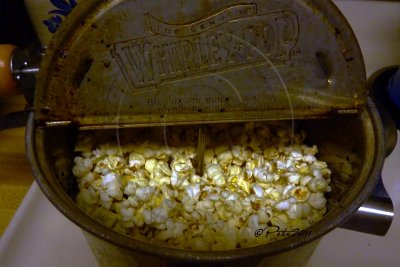 POPCORN THE OLD FASHIONED WAY