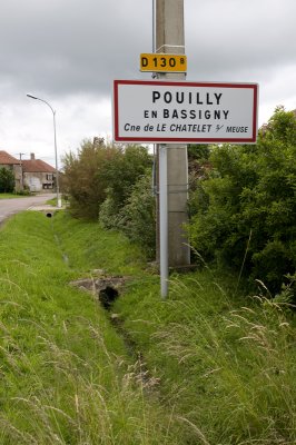 Pouilly en Bassigny with the river below