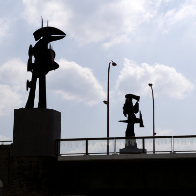 Venlo - Statues by Tajiri
