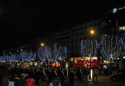 Paris Champ d'Elysee Night Parade.jpg