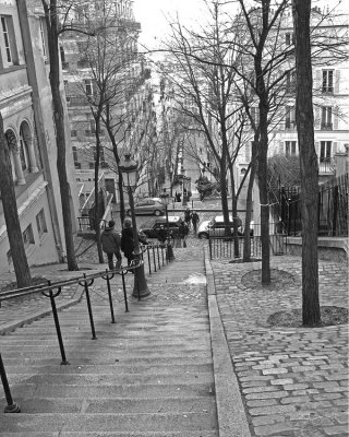 MontmartreSteps_BW.jpg