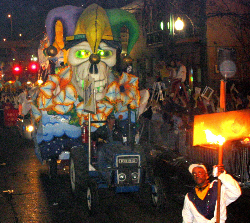 Friday Night - Le Krewe DEtat Title Float with Flambeaux