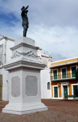 Statue of Ponce de Leon in San Juan