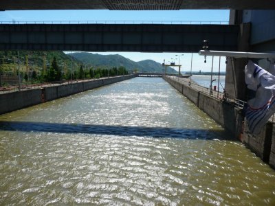 Sailing Into Second Half of Iron Gate Lock