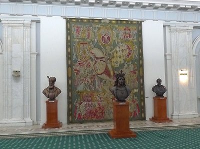 Statues & Tapestry in The Parliament Palace