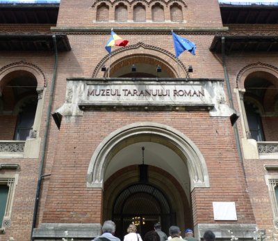 Entering the Romanian Peasant Museum
