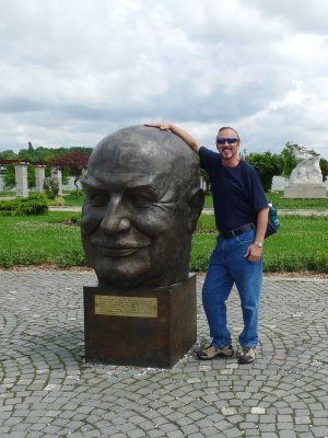 Bill with 1 of 12 Founding Fathers of European Union in Herastrau Park