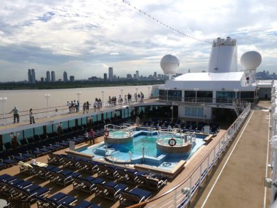 Pool Deck departing Buenos Aires