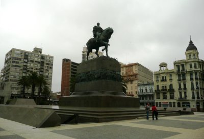 Statue of General Artigas in Plaza Indepencia