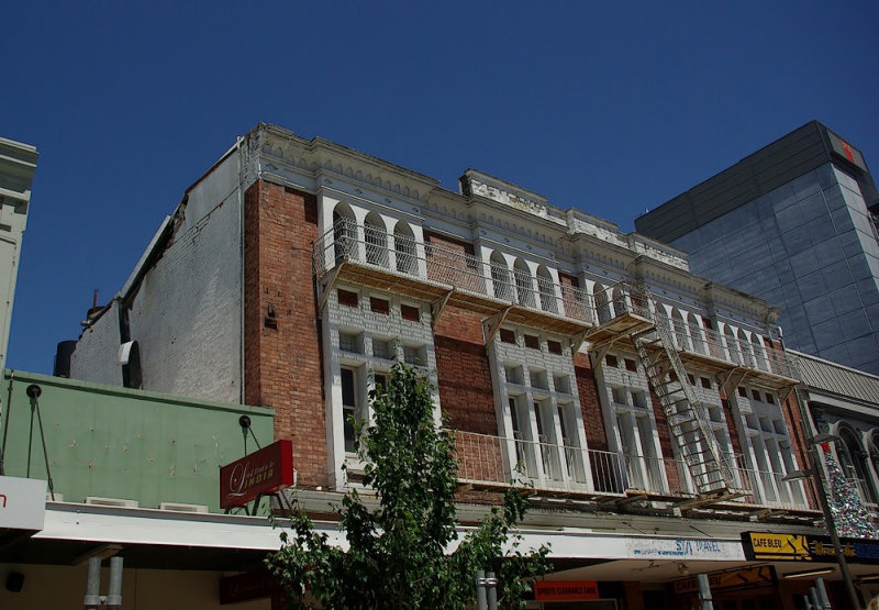 Old Zetland Hotel after 2010 Boxing Day earthquake.