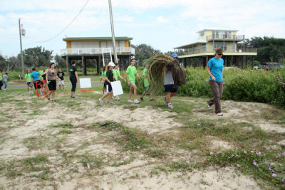 LSU Ag Center and St Martin Catholic School Volunteers