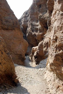THE SESRIEM CANYON