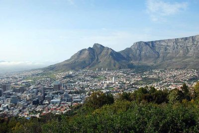 VIEW FROM SIGNAL HILL TO TABLE MOUNTAIN