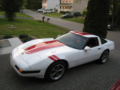 Corvette Coupe, 1994 - - With www.VetteStripes.com