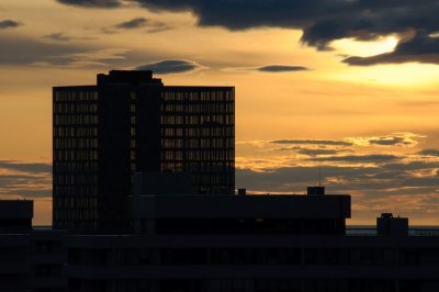 <B>Economic Sunset</B> <BR><FONT SIZE=2>Reykjavik, Iceland - July 2009</FONT>
