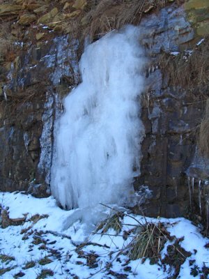 Another frozen falls