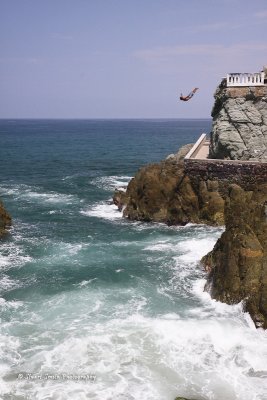 Mazatlan Cliff Diver-4311