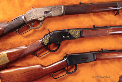 Gun trio on leather 4075