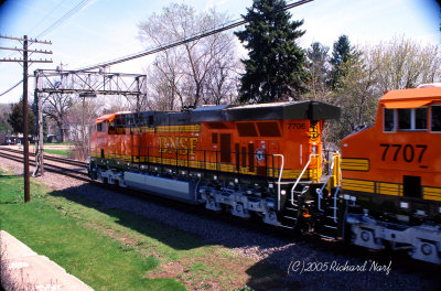 BNSF 7706 and 7707