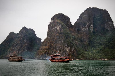 Ha Long Bay (2)