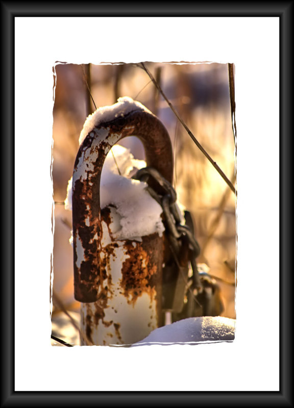 padlock in snow...