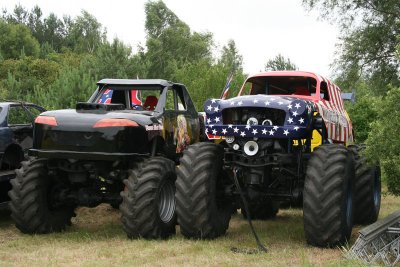 Stunts Monster Trucks