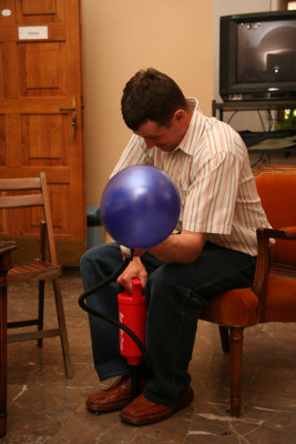 Pumping of ballon