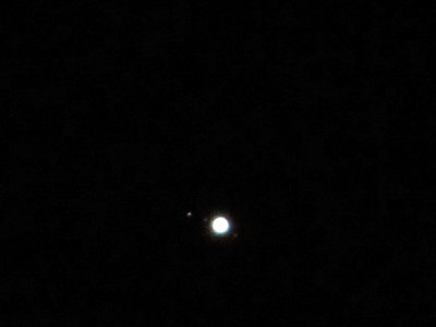Les lunes galilennes Ganymde, Io et Europe en orbite autour de la plante Jupiter  Antonio DE MORAIS  2012.jpg