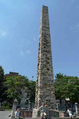 Walled Obelisk3.jpg